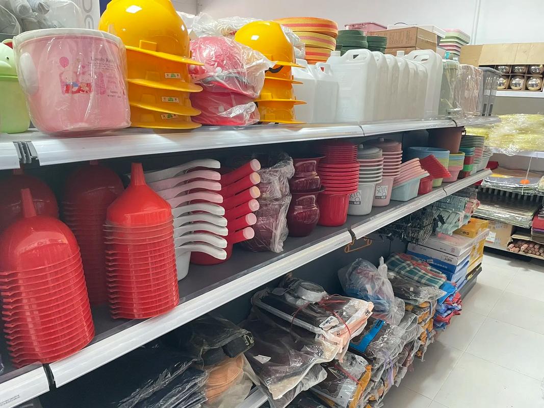 诚信经营，货真价实——记一家便民的五金杂货店